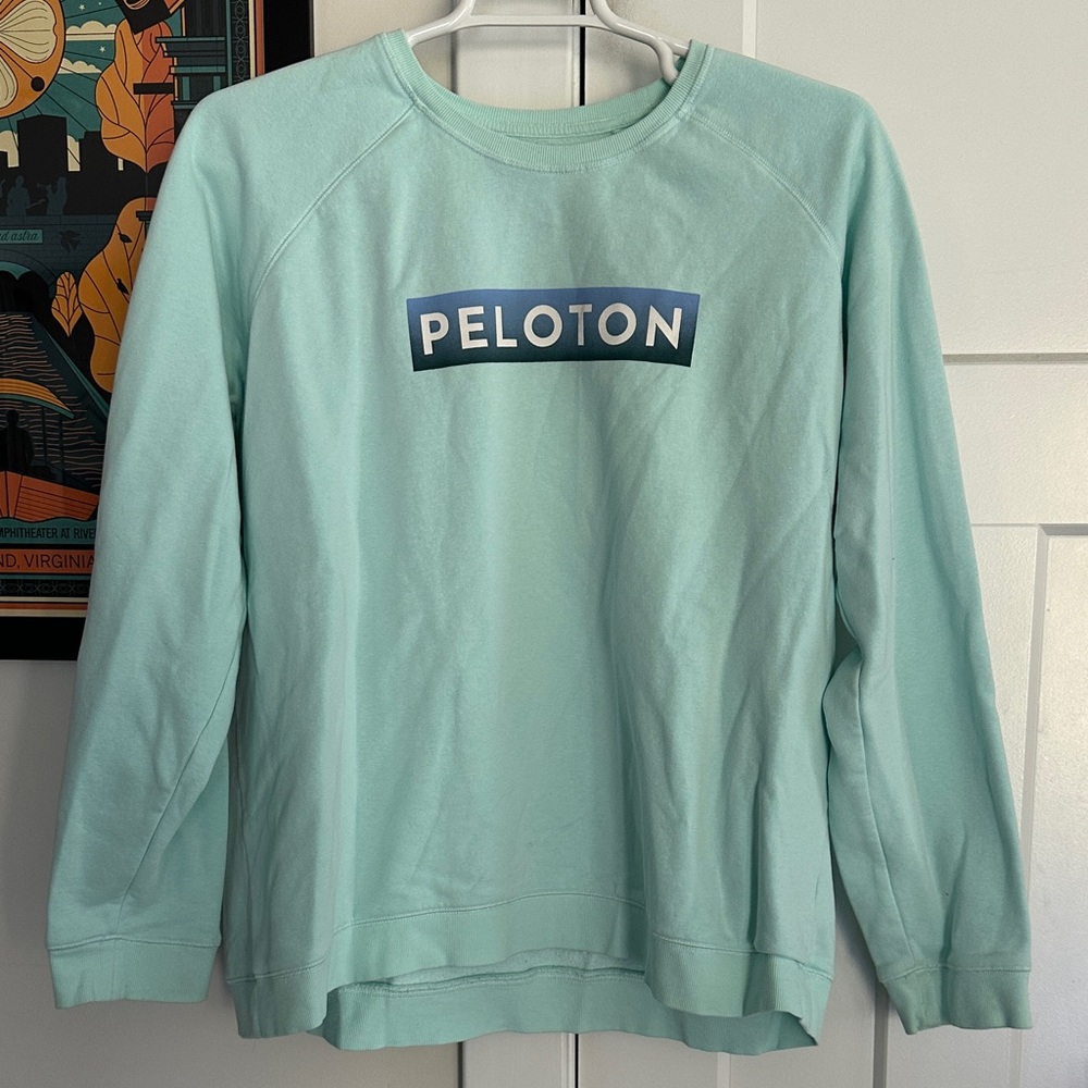 Peloton Crewneck Sweatshirt - aqua/blue 

Size 1X

Gently Used